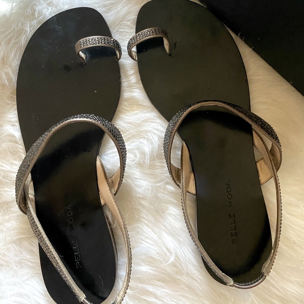 Pelle Moda sandals size 7